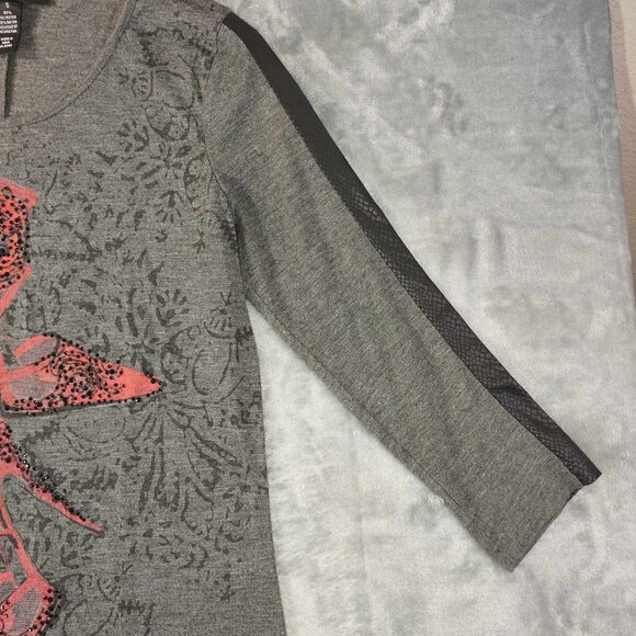 Style & Co. Women's S Grey High Low Beaded Shirt Red Ruby Slipper Witchy - Picture 4 of 8